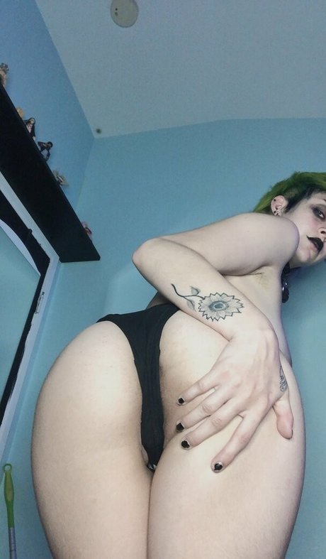 boozygremlin アダルトモデル 写真