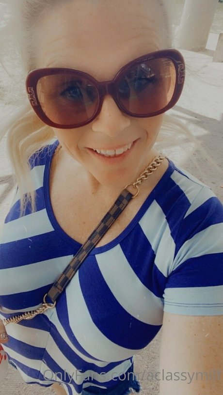 aclassymilf 高品質のスター 写真