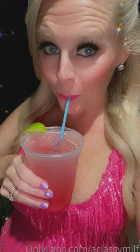 aclassymilf かわいいスター 写真