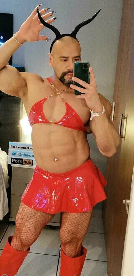 aleolatinoxxx エロティックなモデル ギャラリー