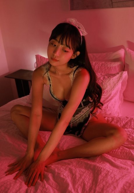Eunji Pyoapple セクシーモデル ギャラリー
