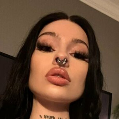 Mikaylarez 美しいモデル 画像