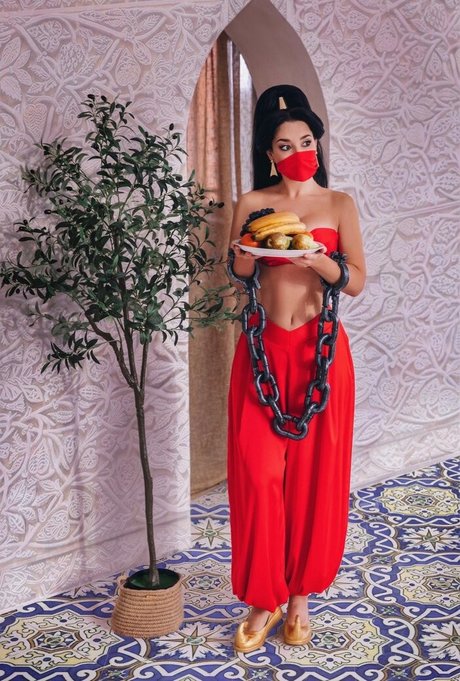 Ann Shakhovskaya 独占モデル 画像