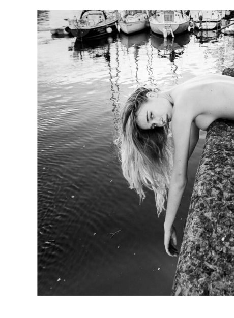 Riley Anne ポルノスター トップ 画像