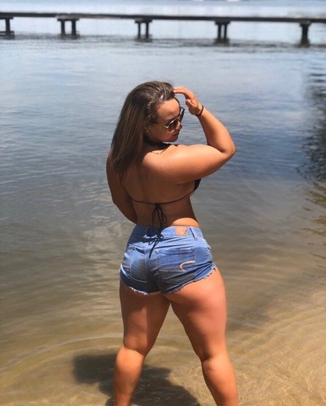 Jordynne Grace ヌードモデル 画像