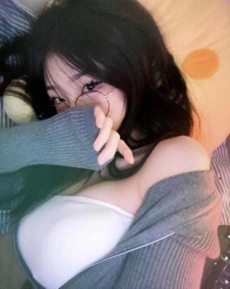 yurasweb ホットスター 写真