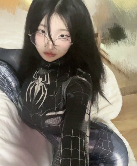 yurasweb エロティックなスター ギャラリー