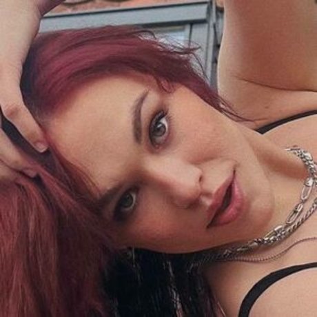Taylor Upsahl セックススター 写真