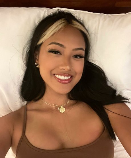 Gabby hua セクシー女優 画像