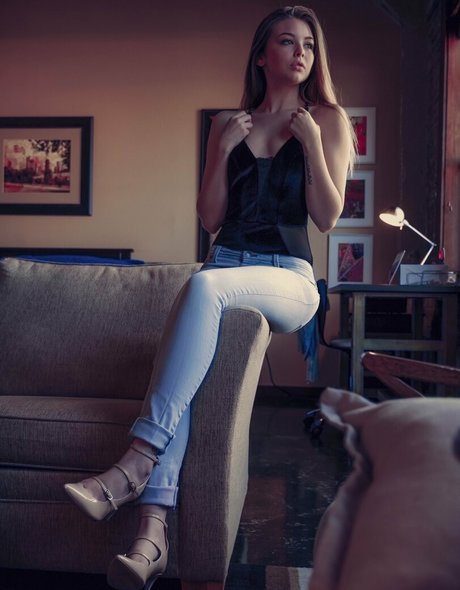 Lana Lea ポルノスター HD 写真