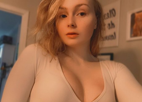 Shy Trans セクシーなスター 写真