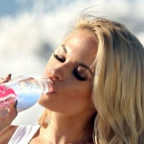 Dani Mathers 無料のポルノスター アーカイブ
