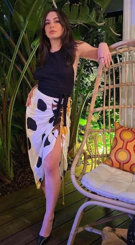 Isabella Gomez 高品質スター 画像