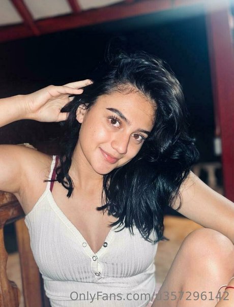 karina fernandez ヌードモデル 画像