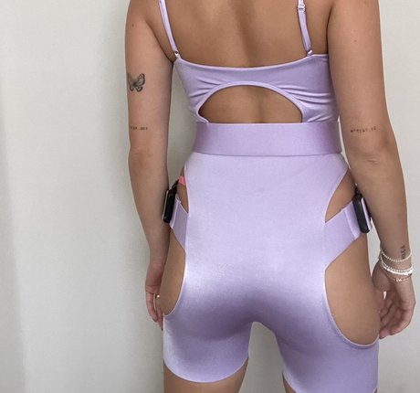 Lara Fraser 美しいスター 写真