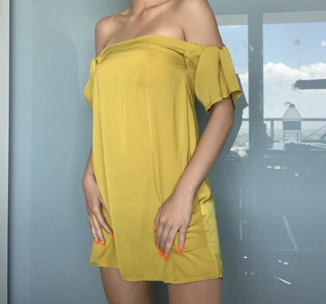 Lara Fraser 完璧なモデル 写真