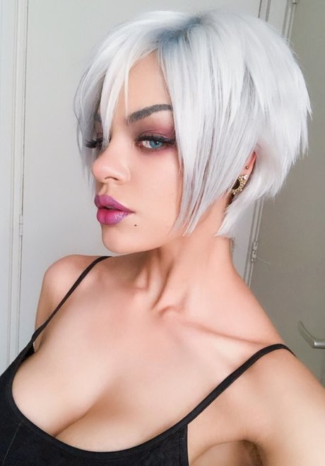 Lucidbelle 美しいポルノスター 写真