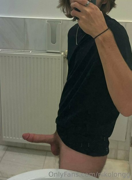 nikolongg ポルノモデル 写真