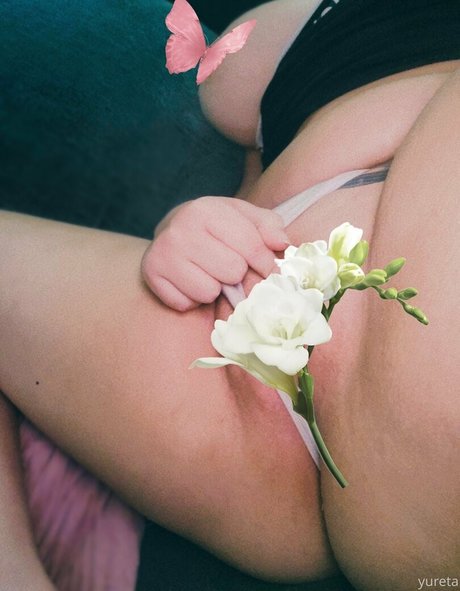 yureta2 ヌードのポルノスター 写真