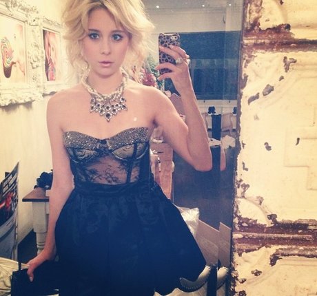 Alessandra Torresani HD女優 写真