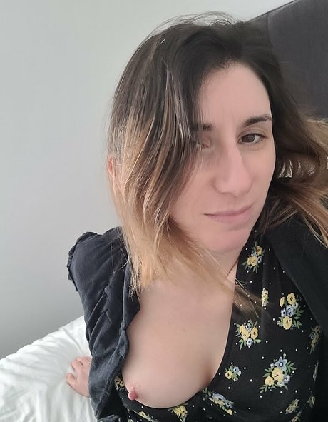 アウトドア 熟女 OnlyFans ホット 画像