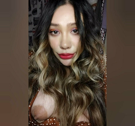bigbootylatinamx ヌードのポルノスター 写真