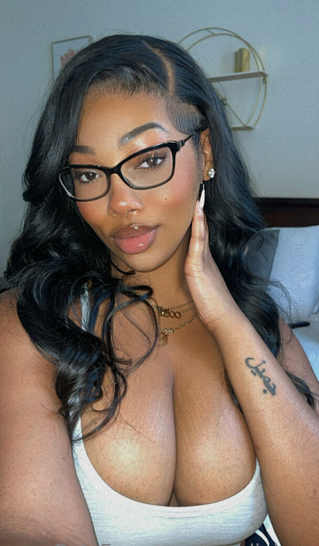 joyythestallion セクシーモデル ギャラリー