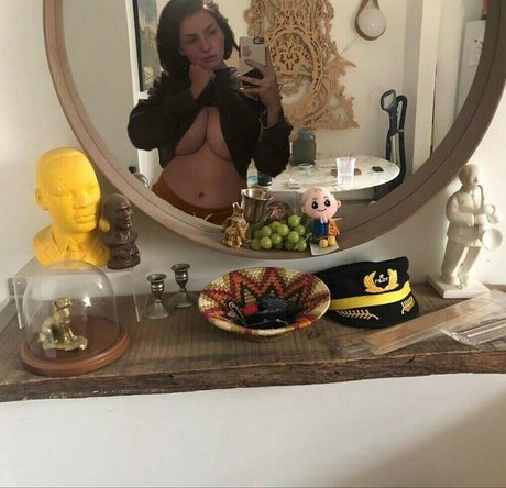 Megan Bitchell 無料のスター 画像