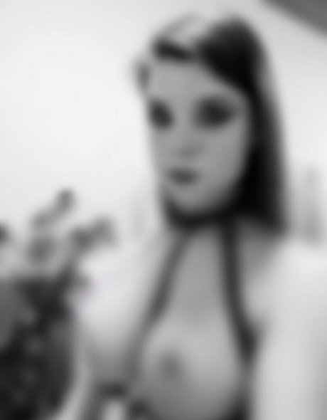 the ms violet rose ポルノスター 写真
