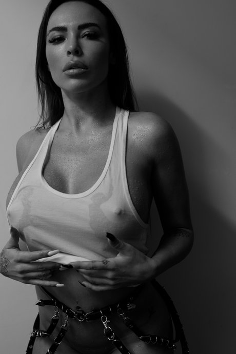 Amber Emery トップモデル 写真