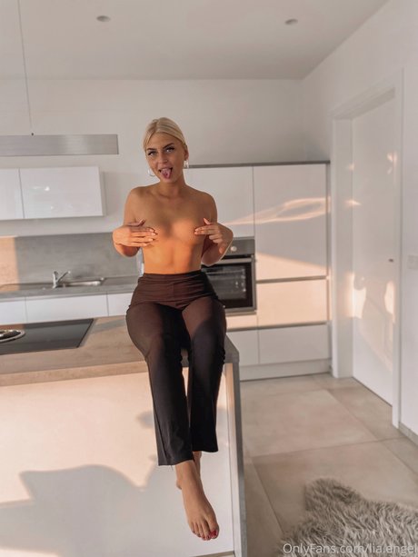 Lia Engel セックスポルノスター 写真