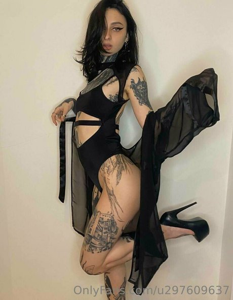 Draken lady ポルノスター 写真