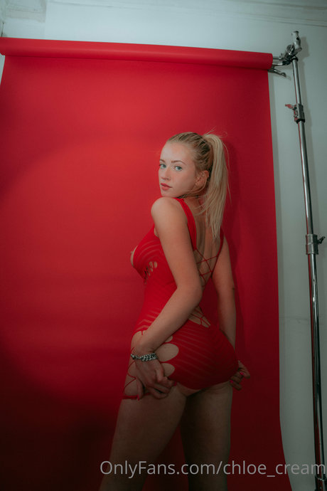 Chloe Cream かわいいポルノスター 写真