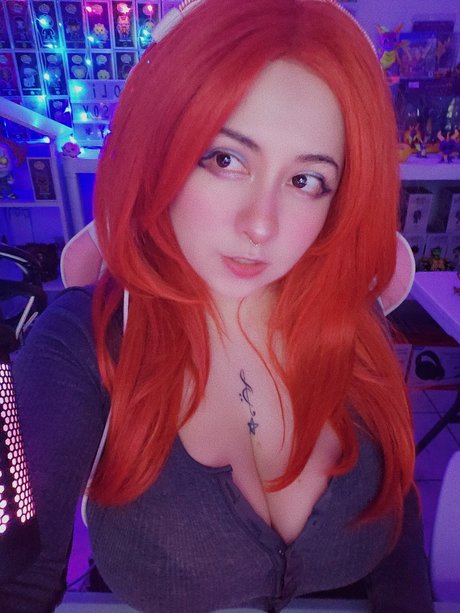 Evy Rosas ヌードスター 写真