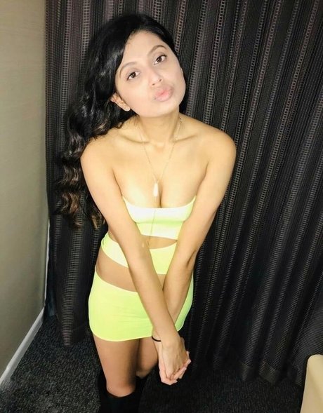 Extraperky 裸のモデル 画像