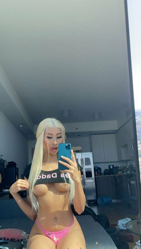 Kimmy Kums 独占モデル 写真