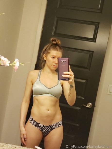 Kailey Ketchum ホットモデル 写真