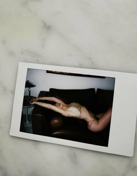 kyliebennet ポルノスター パーフェクト 写真