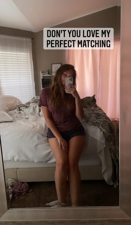 ASMR Darling アート女優 写真