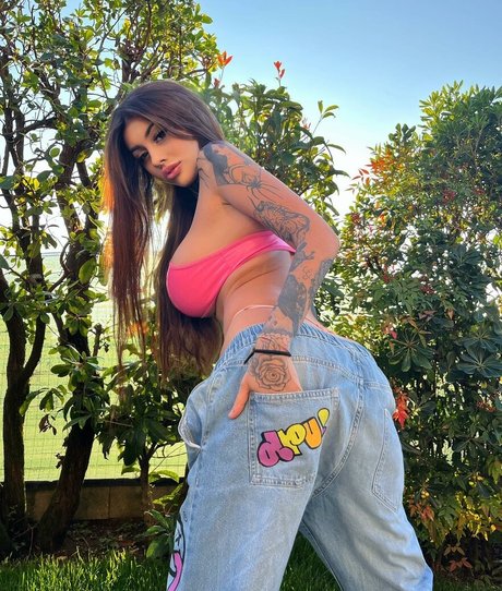Elisa brandani ポルノモデル 画像