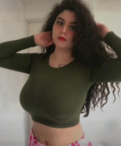 Samantha Fernandez アダルトモデル 写真
