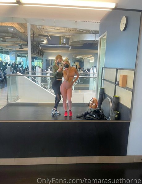 Tamarasuethorne エロティック女優 写真