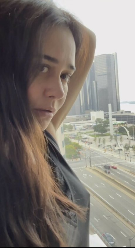 Alessandra Negrini アートモデル 写真