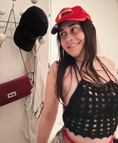 Alessandra Negrini ヌードモデル ギャラリー