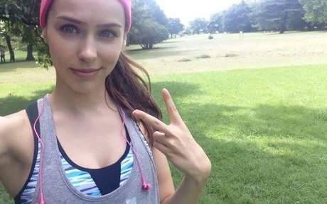 Stefanie Joosten 裸モデル 写真