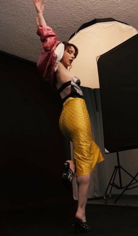 Stefanie Joosten 裸のスター 写真