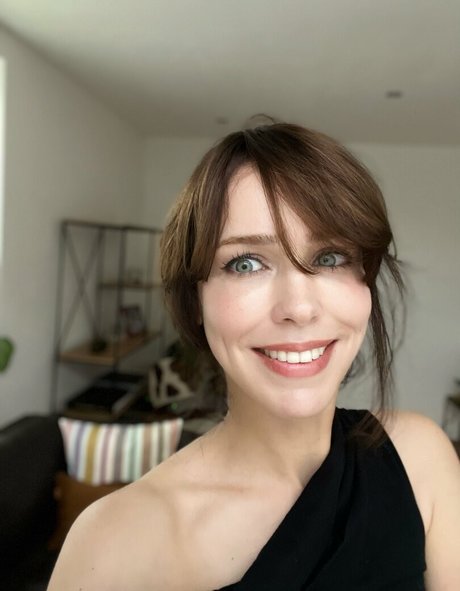 Stefanie Joosten ヌードモデル 写真
