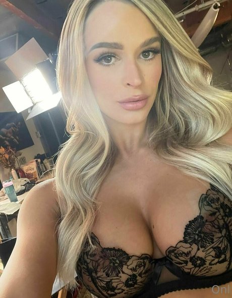 ひも尻OnlyFans ホットポルノ 写真