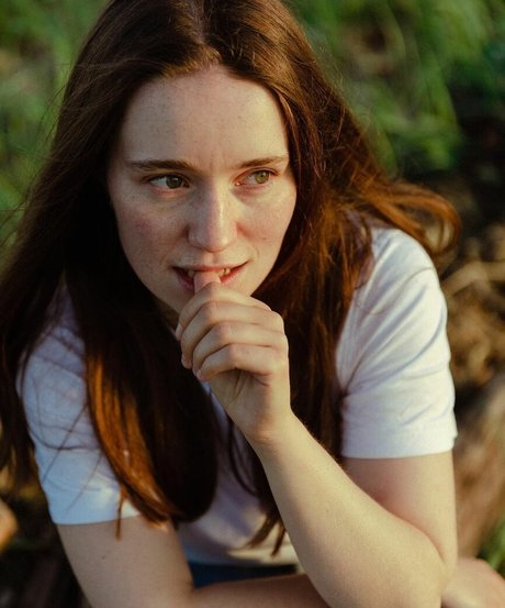 Sigrid アダルトモデル 画像
