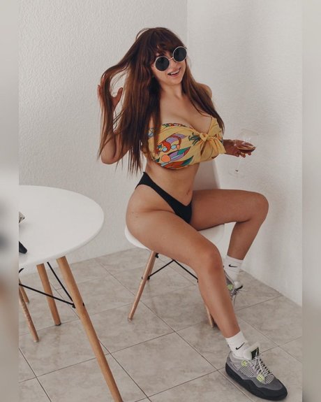 Josahandry lia 完璧なモデル 写真